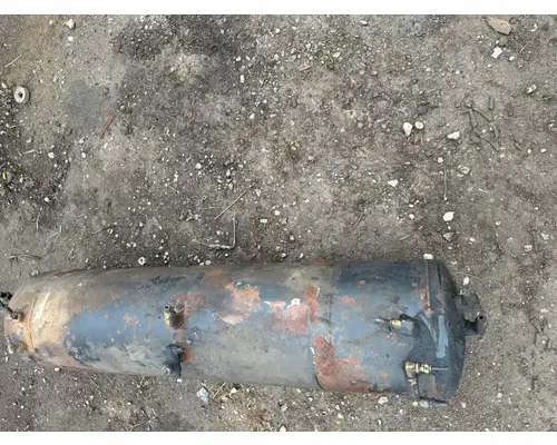 Air Tank Mack RD690S Dixie Truck Centre