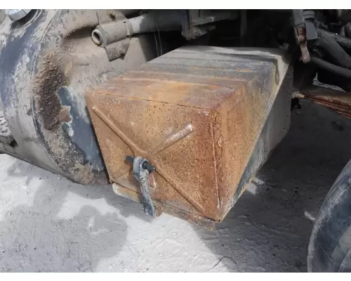Battery Box MACK RD690S Dutchers Inc   Heavy Truck Div  Ny
