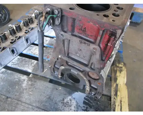 Mack Renault Cylinder Block