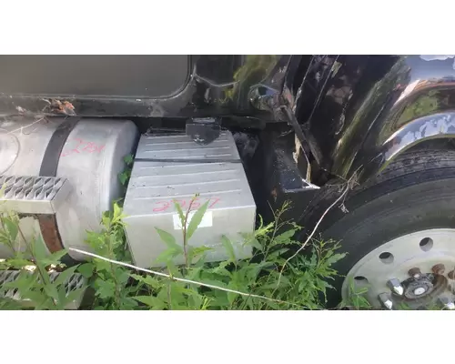 Battery Box MACK RL686LS Sam's Riverside Truck Parts Inc