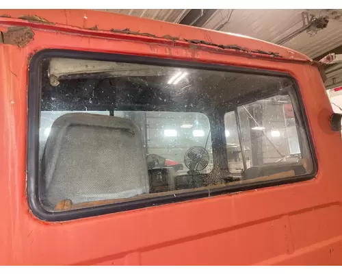 Back Glass Mack RS600 Vander Haags Inc Sf