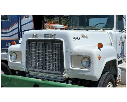 Hood MACK RS767 LKQ KC Truck Parts Billings