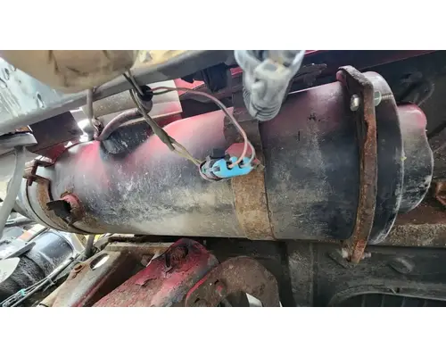 Mack TD713 Air Cleaner