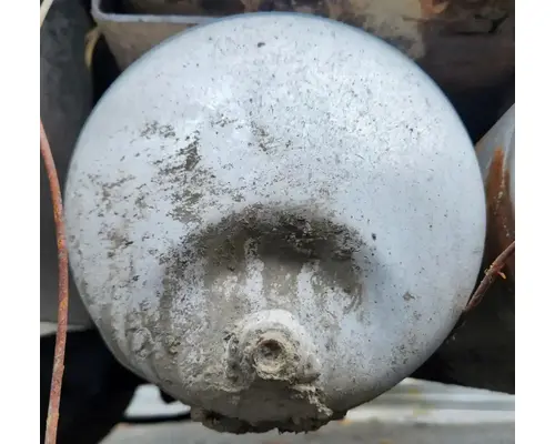Mack TD713 Air Tank