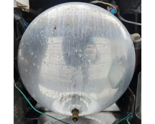 Mack TD713 Air Tank