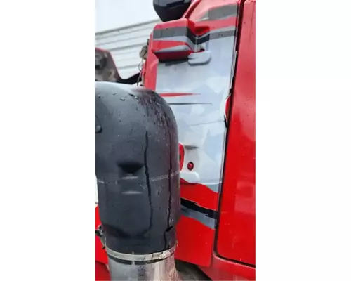 Mack TD713 Cowl