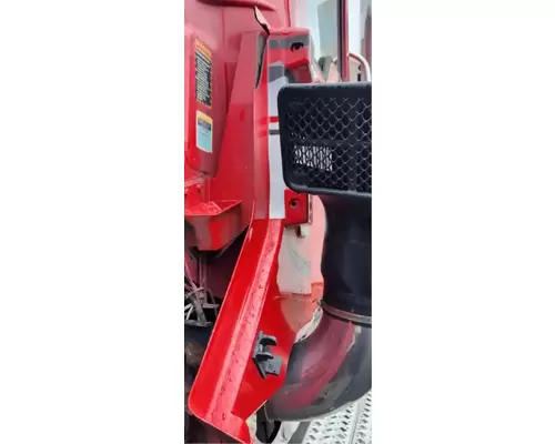 Mack TD713 Cowl