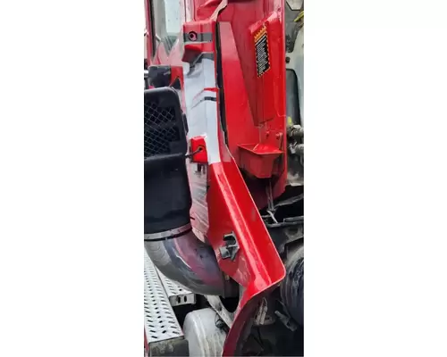 Mack TD713 Cowl