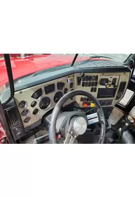 Mack TD713 Dash Assembly
