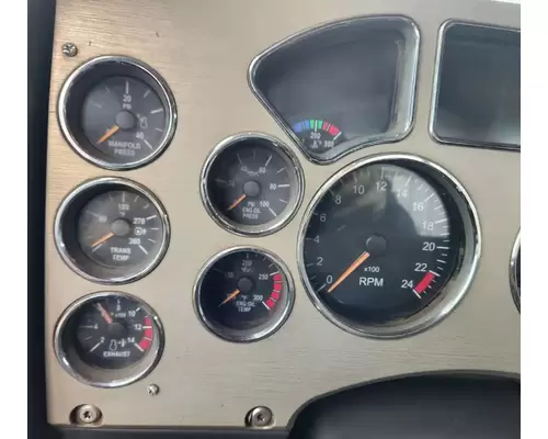 Mack TD713 Instrument Cluster
