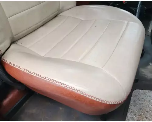 Mack TD713 Seat, Front