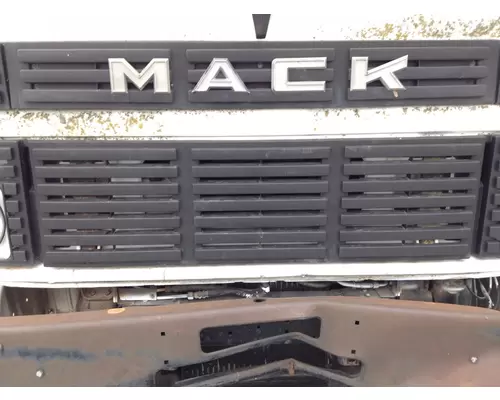 Mack TRUCK Grille