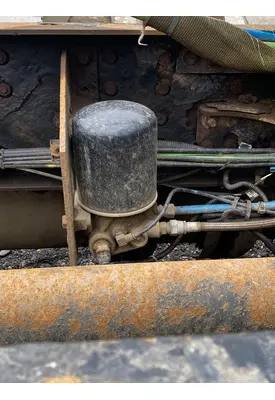 Mack Vision CXN613 Air Drier