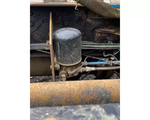 Air Dryer Mack Vision CXN613 Complete Recycling Group LLC