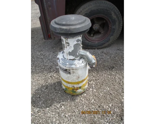 Mack  Air Cleaner