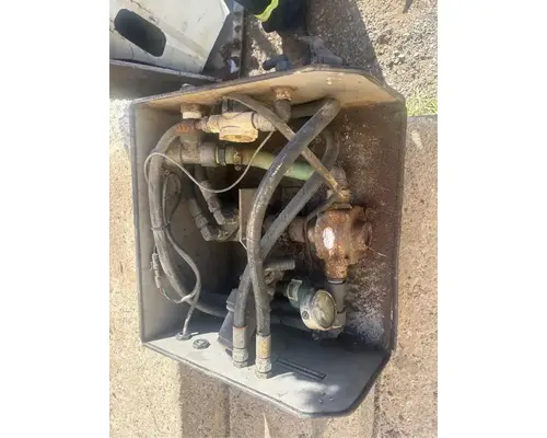 Mack  Equipment (Mounted)