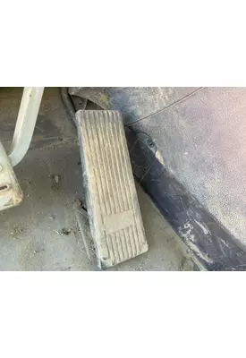 Manitou MLT840-115 Equip Pedal