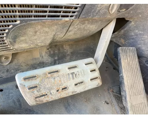 Manitou MLT840-115 Equip Pedal