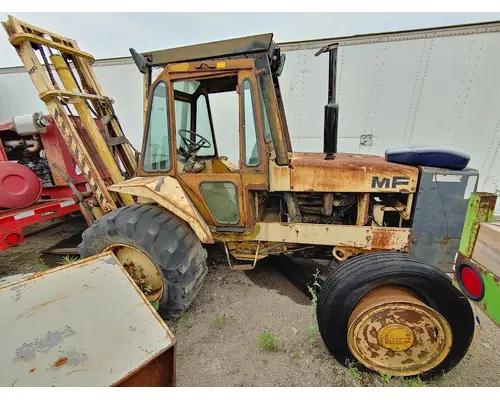 Equipment (Whole Vehicle) MASSEY FERGUSON MACHINE Truck Salvage International Inc