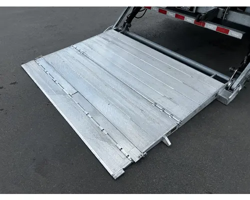 Equipment (Mounted) Maxon  DTI Trucks