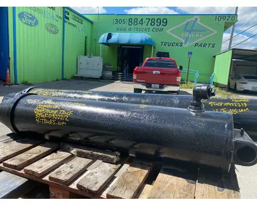 Hydraulic Piston/Cylinder MCI 102A3 INTERCITY 4-trucks Enterprises LLC