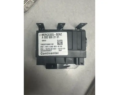 Mercedes 2.1 Engine Parts, Misc.