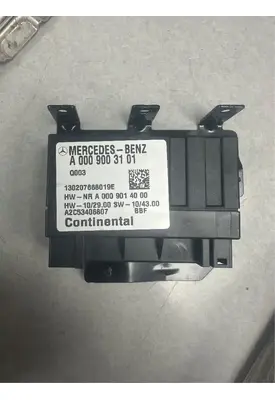 Mercedes 2.1 Engine Parts, Misc.