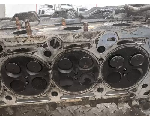 Mercedes 2.7L Cylinder Head