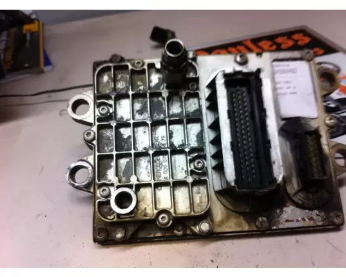 ECM MERCEDES 4900 Payless Truck Parts
