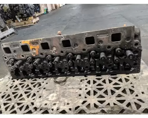 Mercedes MBE 900 Cylinder Head