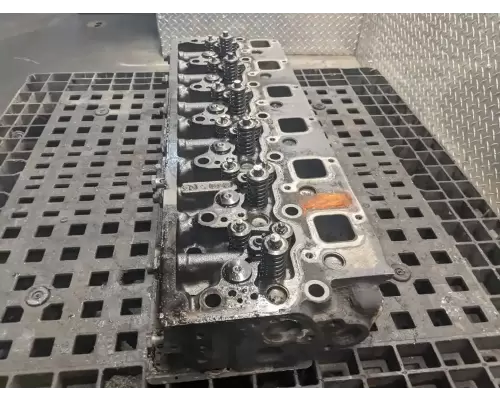 Mercedes MBE 900 Cylinder Head