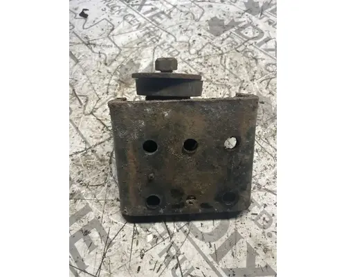 Mercedes MBE 900 Engine Mounts