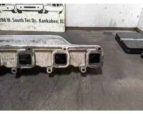 Mercedes MBE 900 Intake Manifold