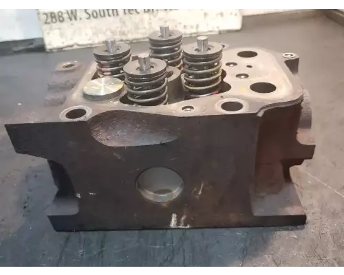 Mercedes MBE4000 Cylinder Head