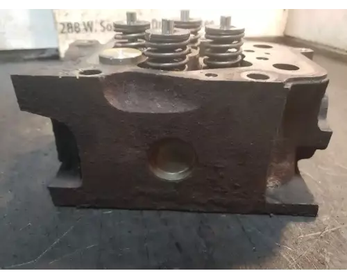 Mercedes MBE4000 Cylinder Head