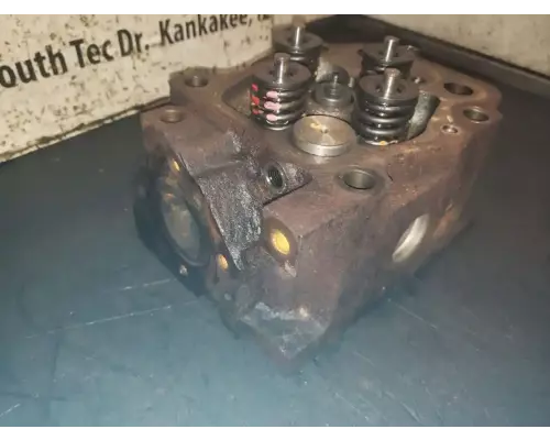 Mercedes MBE4000 Cylinder Head