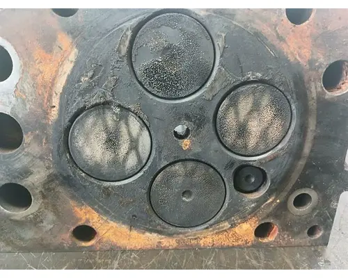 Mercedes MBE4000 Cylinder Head
