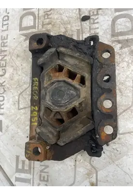 Mercedes MBE4000 Engine Mounts