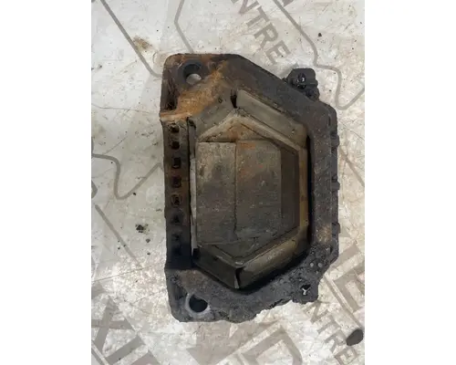 Mercedes MBE4000 Engine Mounts