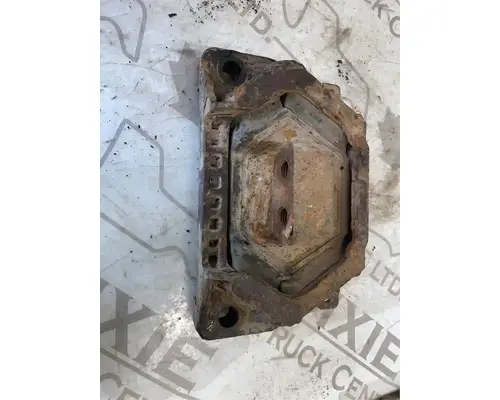 Mercedes MBE4000 Engine Mounts