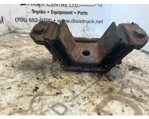 Mercedes MBE4000 Engine Mounts