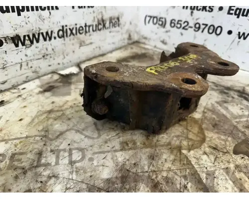 Mercedes MBE4000 Engine Mounts