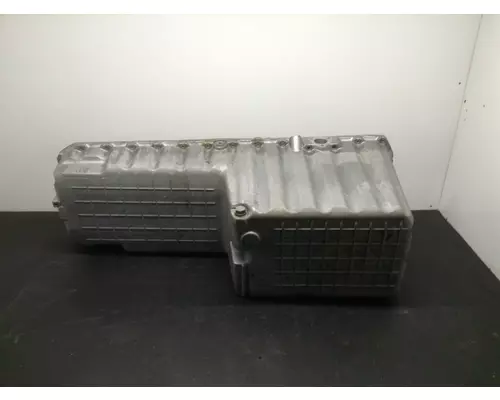 Mercedes MBE4000 Engine Oil Pan