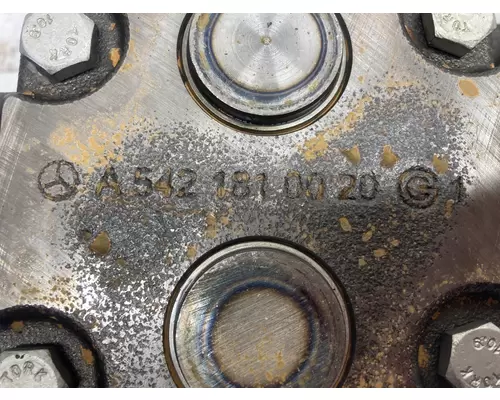 Mercedes MBE4000 Engine Oil Pump