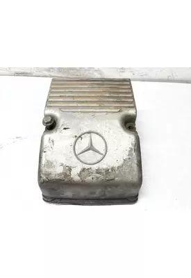 Mercedes MBE4000 Engine Valve Cover