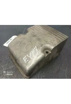 Mercedes MBE4000 Valve Cover
