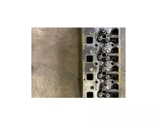 Mercedes MBE906 Cylinder Head