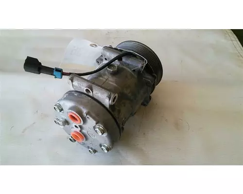 Air Conditioner Compressor MERCEDES MBE4000 Spalding Auto Parts