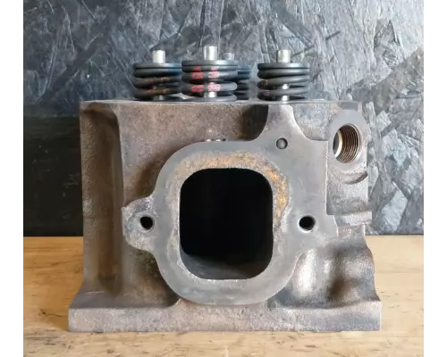 Mercedes OM460LA Cylinder Head