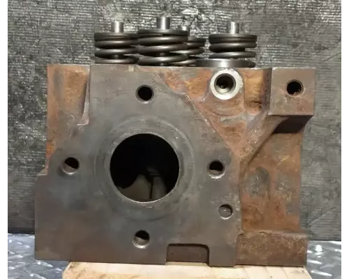 Mercedes OM460LA Cylinder Head